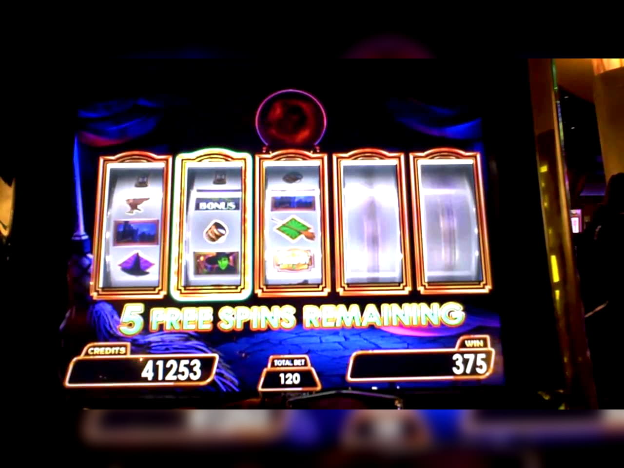 $1225 NO DEPOSIT CASINO BONUS at YoYo Casino