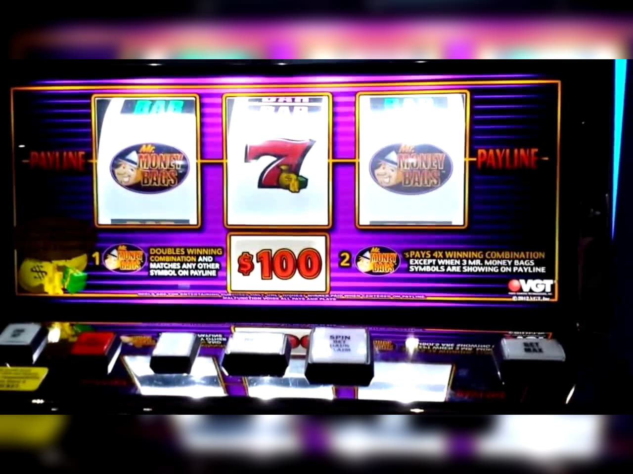 £1640 No deposit bonus at Cashmio Casino