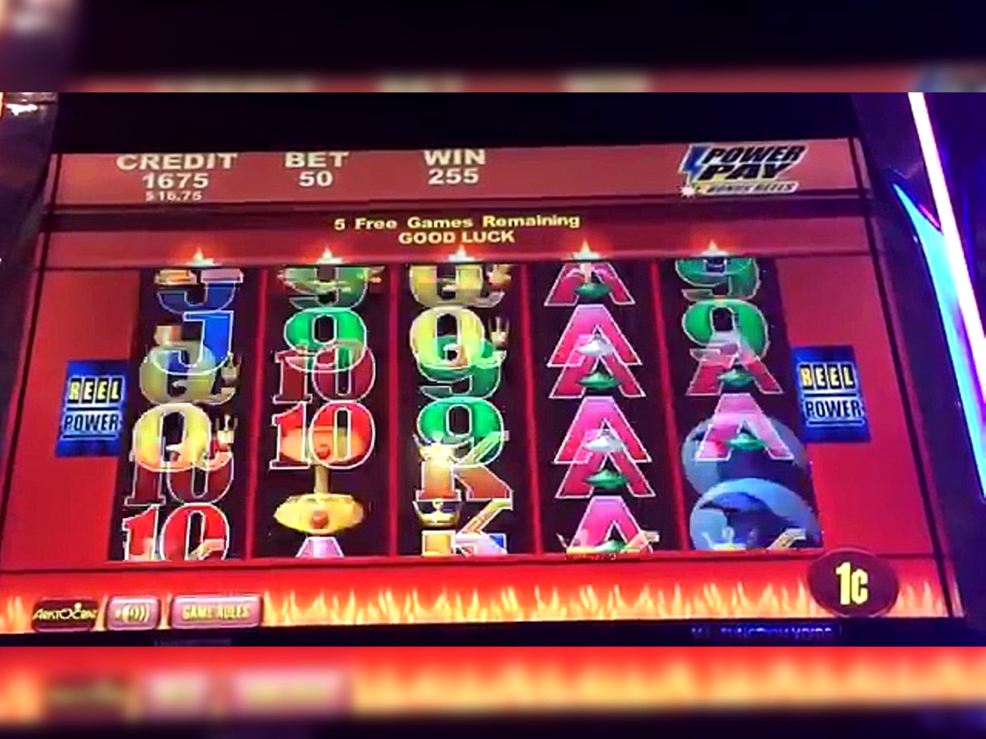 111 Free Spins no deposit casino at CasiPlay Casino