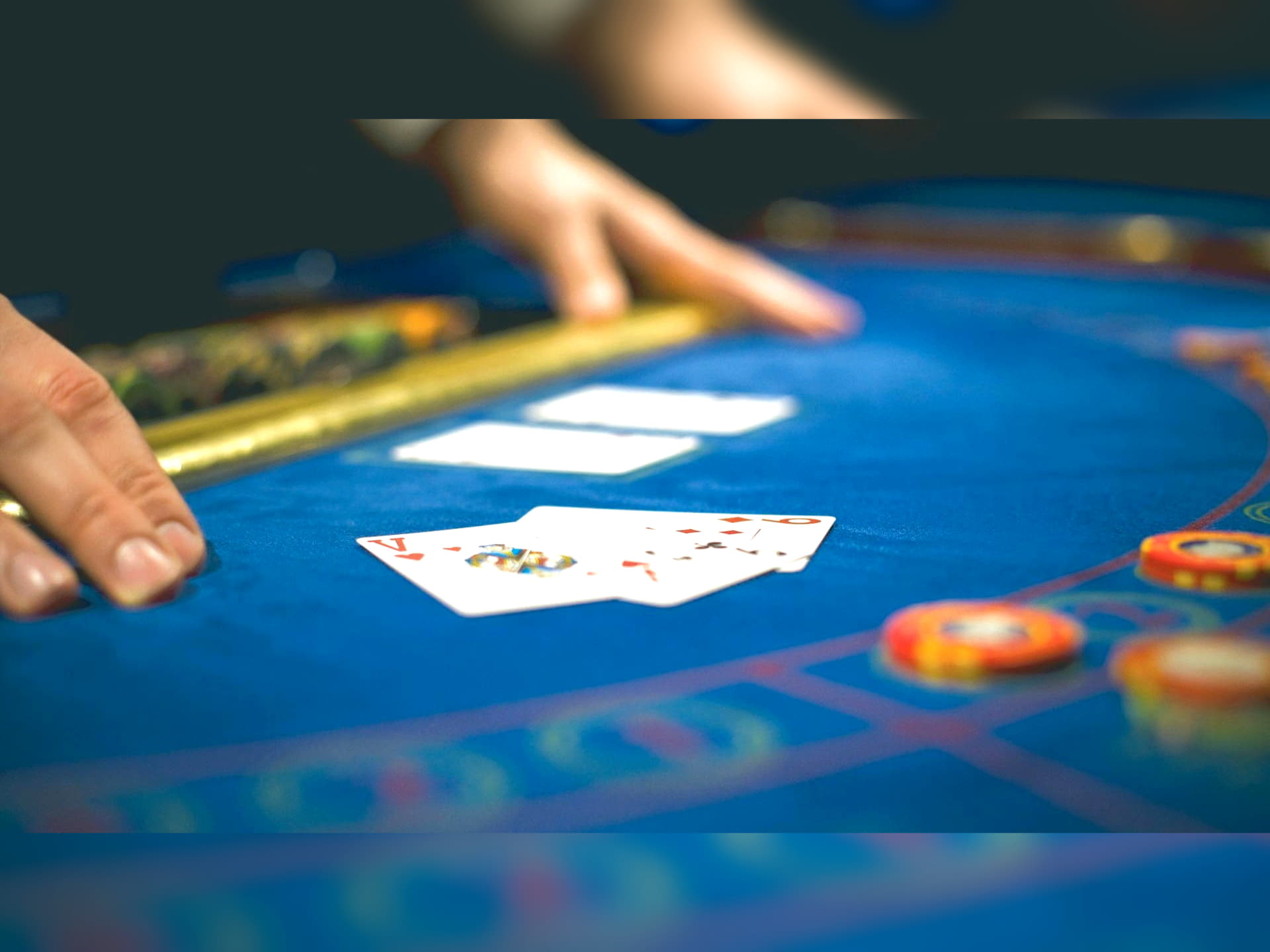 €235 Free Cash at Treasure Island Jackpots Casino (Sloto Cash Mirror)