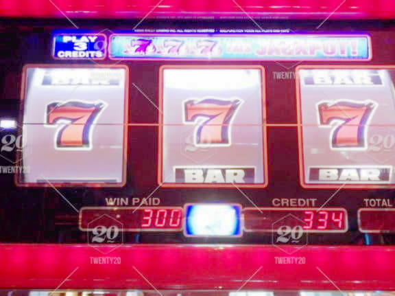 €240 No deposit casino bonus at Royal Vegas Casino