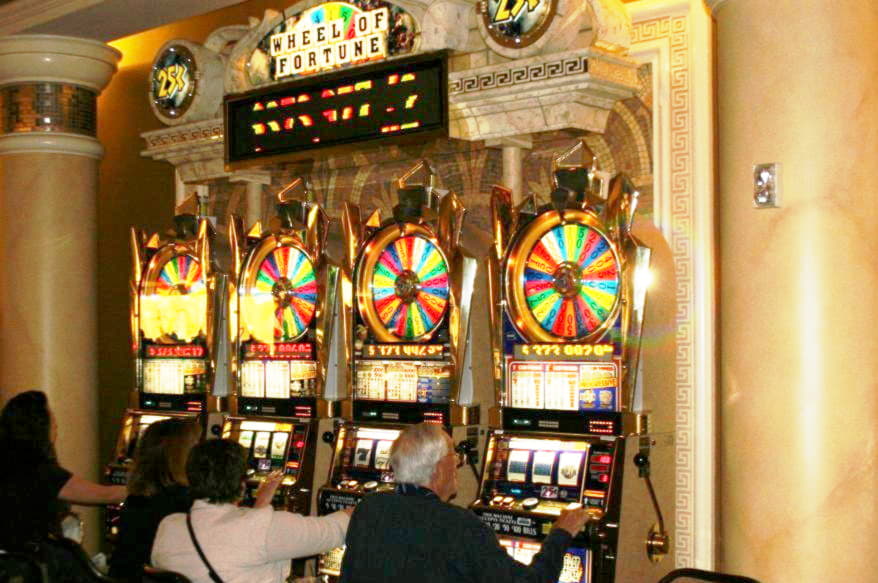 $600 FREE CHIP CASINO at 888 Casino