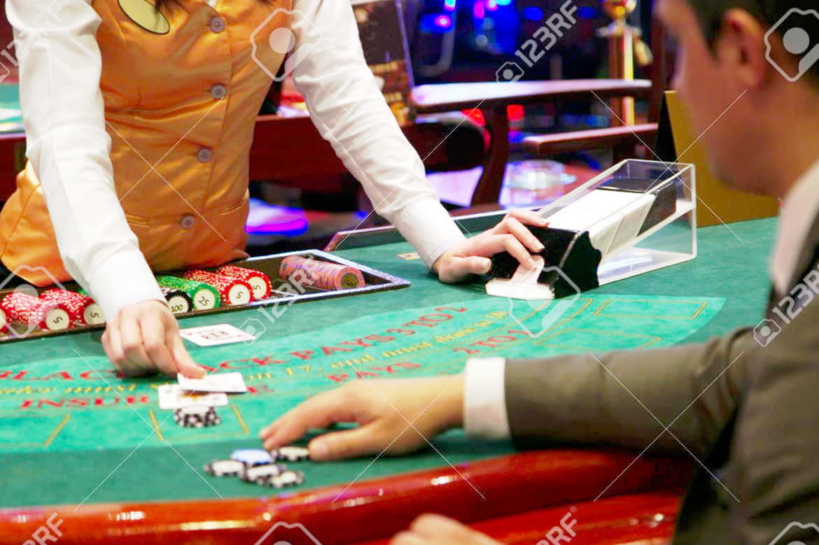 90 free spins at CasiPlay Casino