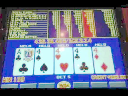 EURO 300 Daily freeroll slot tournament at Royal Vegas Casino