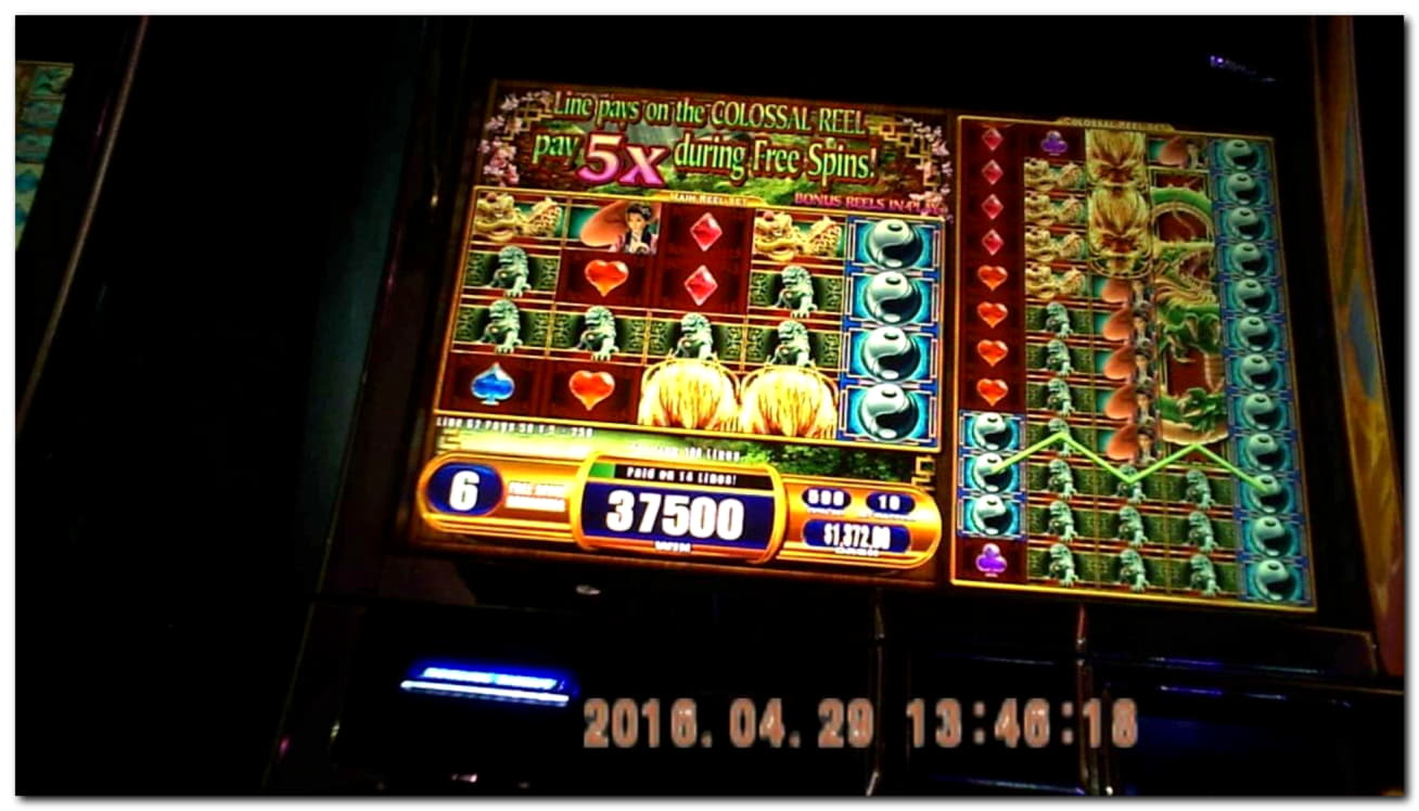 EUR 950 Daily freeroll slot tournament at Come On Casino