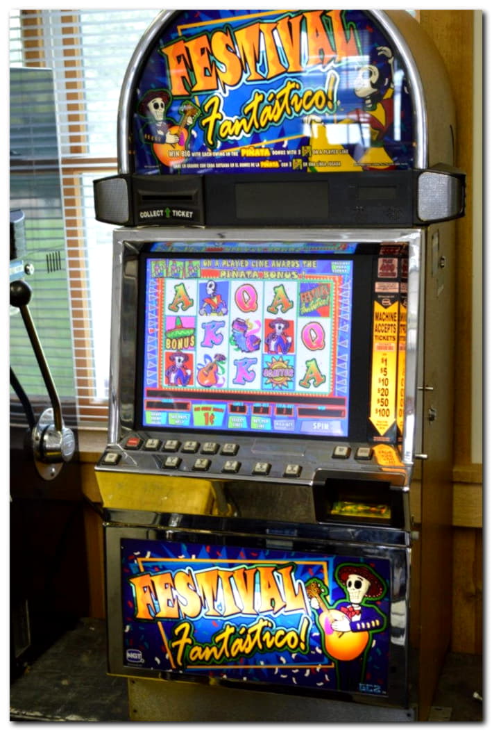 Eur 495 Online Casino Tournament at HighRoll Online Casino