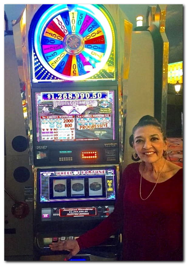 ﻿$415 Mobile freeroll slot tournament at Treasure Island Jackpots Casino (Sloto Cash Mirror)