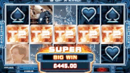 235 Free Spins right now at CasiPlay Casino