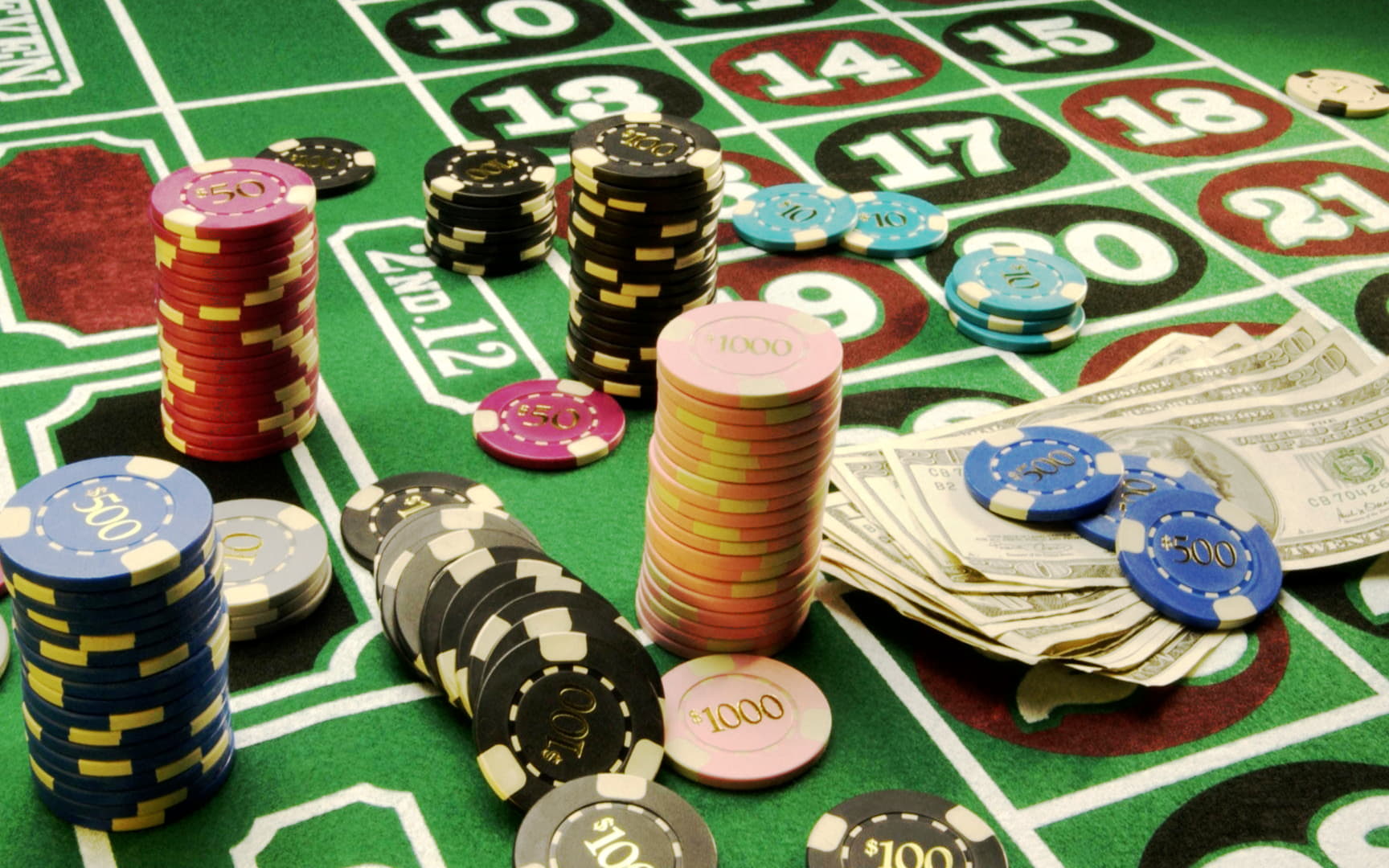 €111 Mobile freeroll slot tournament at Treasure Island Jackpots Casino (Sloto Cash Mirror)