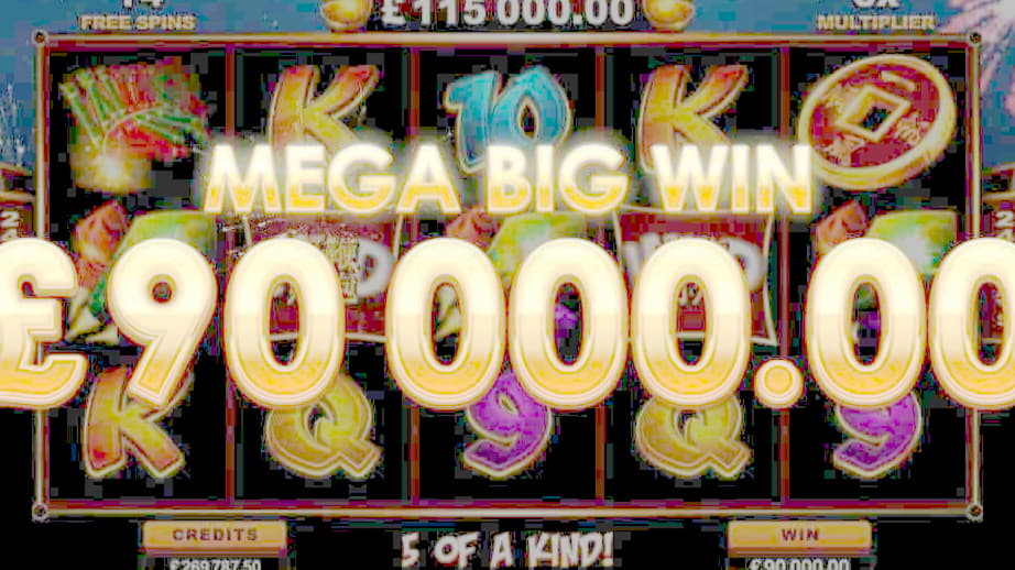 €105 Daily freeroll slot tournament at Casino com