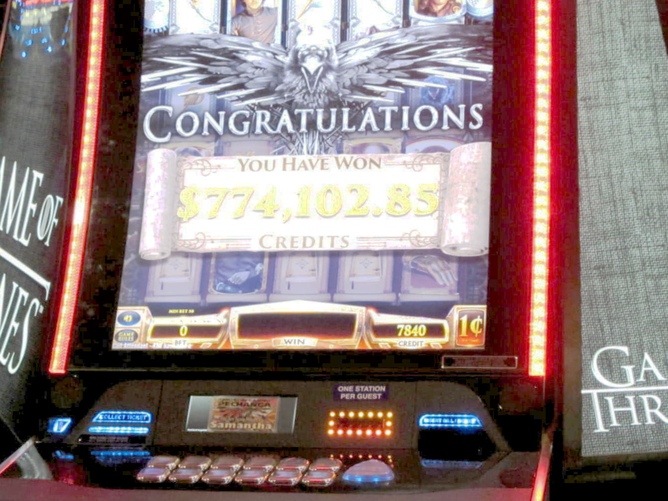 210 FREE Spins at Unique Casino