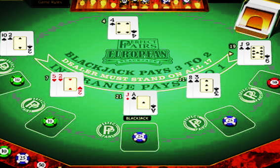 €565 Daily freeroll slot tournament at Royal Vegas Casino