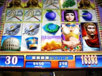 44 FREE Spins at Spin Palace Casino