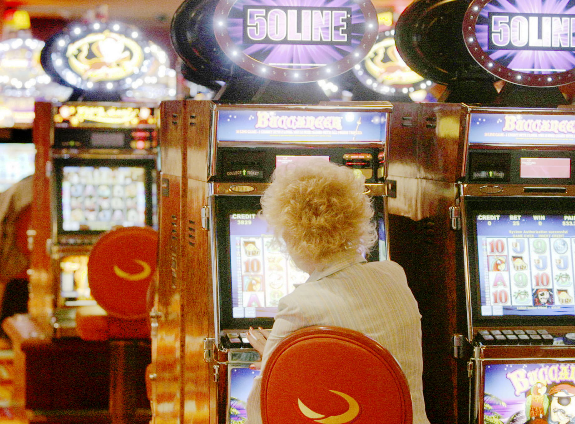 €3910 No deposit bonus code at Treasure Island Jackpots Casino (Sloto Cash Mirror)
